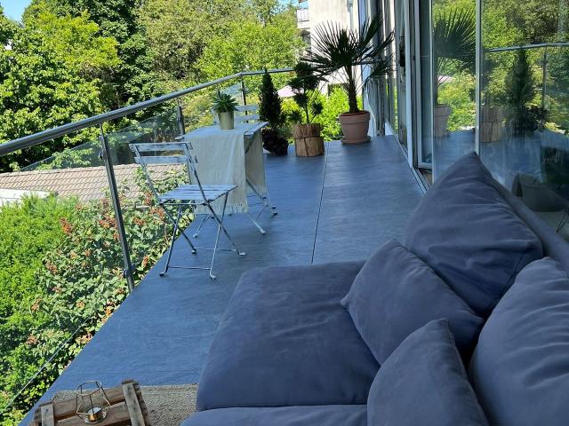 Beautiful, Bright & Quiet 3 Room Apartment in Northwest Cologne, Koln Amsterdam Apartments for Rent