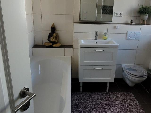 Beautiful bright terrace apartment in Leverkusen, Leverkusen Amsterdam Apartments for Rent