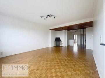 Beautiful, bright 2 bedroom flat to rent