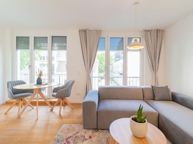 Beautiful & bright 2 Room Apartment with balcony in Lichtenberg Berlin, Berlin Amsterdam Apartments for Rent