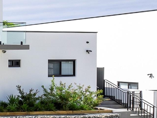 Beautiful garden flat