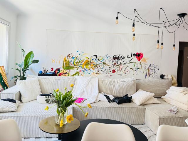 Beautiful, generously sized apartment available in the heart of Augsburg