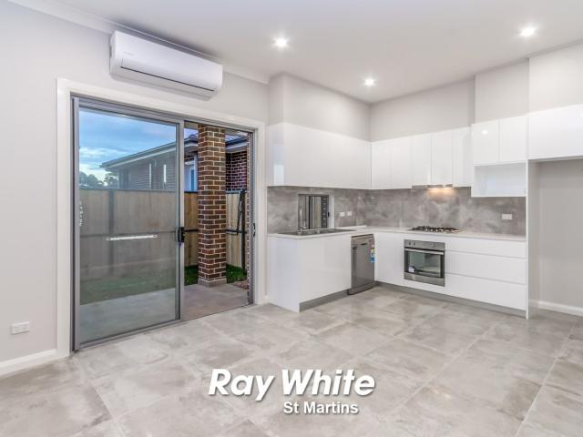 BEAUTIFUL GRANNY FLAT IN THE GABLES ESTATE