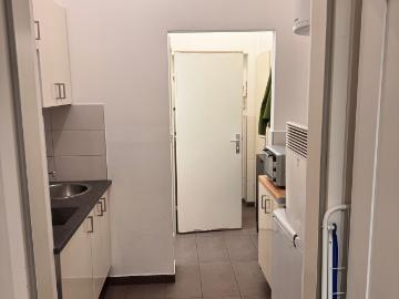 Beautiful & great apartment conveniently located, Vienna Amsterdam Apartments for Rent