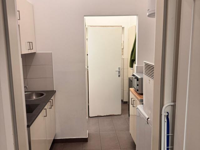 Beautiful & great apartment conveniently located, Vienna Amsterdam Apartments for Rent