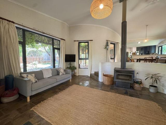 Beautiful Gundaroo Village Home 6 month lease only