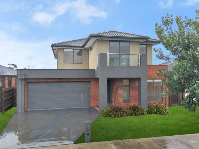Beautiful Double Storey 5 Bedroom House For Lease ! 5 bed 3 bath