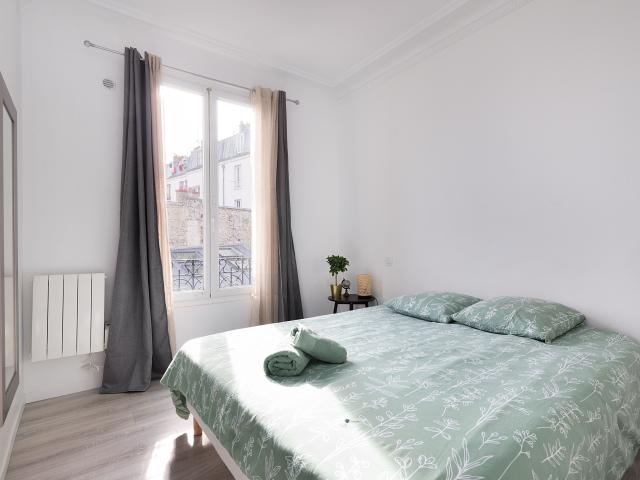 Beautiful Duplex, St Denis centre 10 min Paris metro