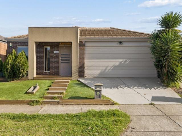 Beautiful East Facing Family Home in the Heart of Tarneit Rise
