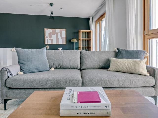 Beautiful Favoriten 3BR w/ Gym & Roof, near Park & Metro