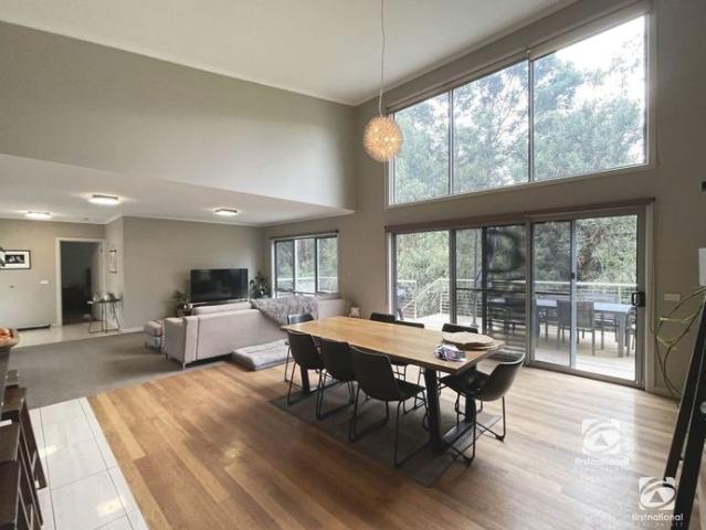 BEAUTIFUL FAMILY HOME