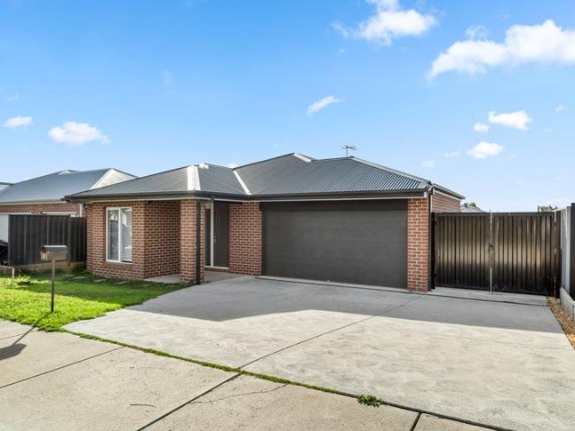 Beautiful family home!