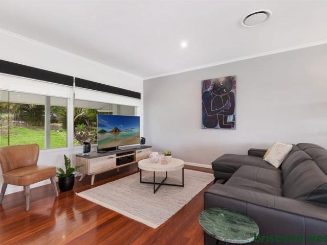 BEAUTIFUL FAMILY HOME