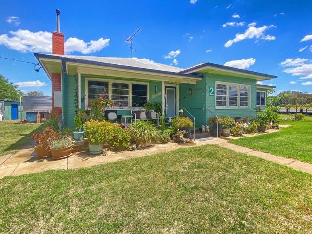 LIFESTYLE WITH SUBDIVISION POTENTIAL