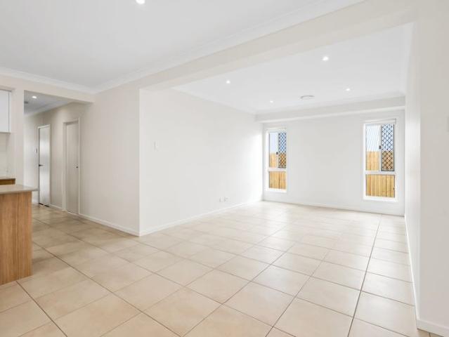 Beautiful Family Home Ducted Air Conditioning & Plenty Space for the Family