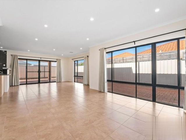 Beautiful Family Home for Rent in Wattle Grove