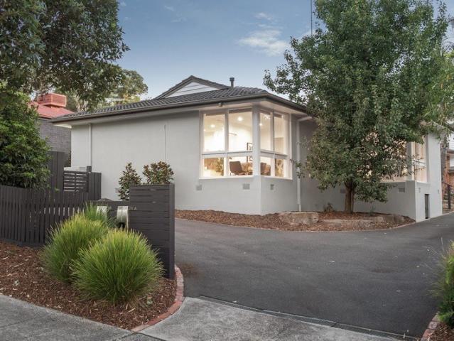 Beautiful Family Home in a Peaceful Diamond Creek Setting