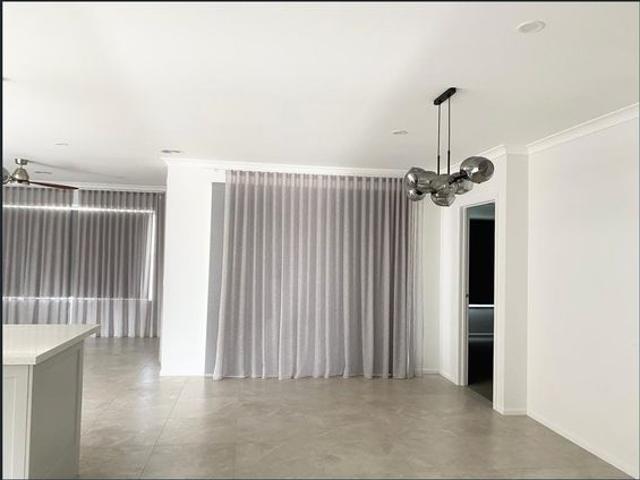 Beautiful Family Home in a Prime Cornerstone Location