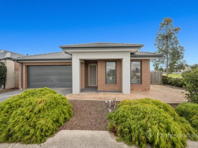 Beautiful Family Home in a Prime Point Cook Location
