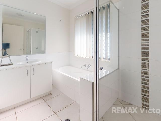 Beautiful family home in bellmere + perfect first home or investment