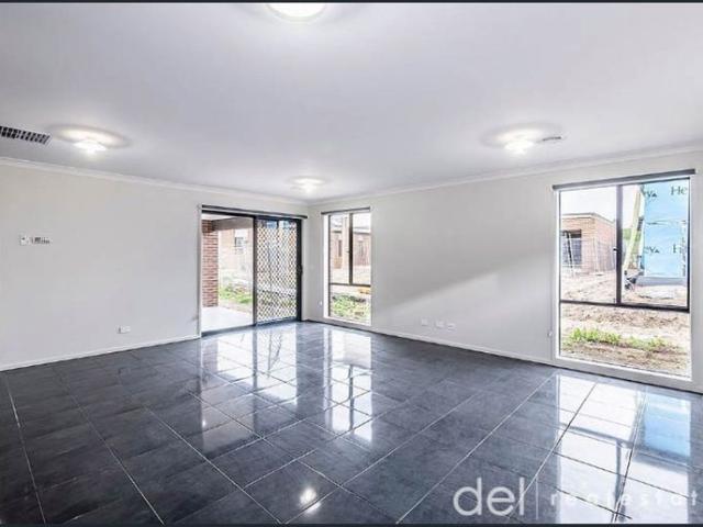 Beautiful Family Home in Great Location!