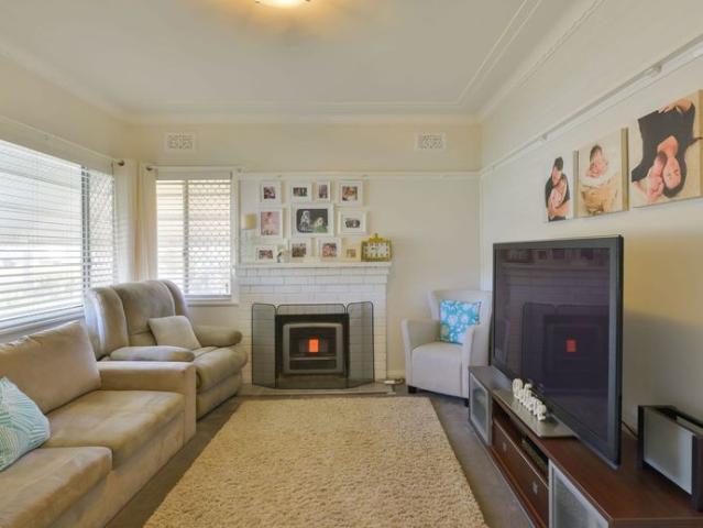 Beautiful Family Home in North Tamworth in Quiet Street