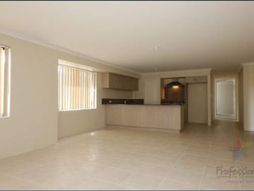 Beautiful Family Home in Sought After Brookleigh Estate
