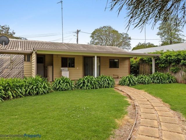 BEAUTIFUL FAMILY HOME IN SOUGHT AFTER RANGEVILLE LOCATION!