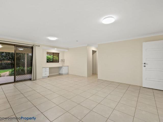 BEAUTIFUL FAMILY HOME IN SOUGHT AFTER RANGEVILLE LOCATION!