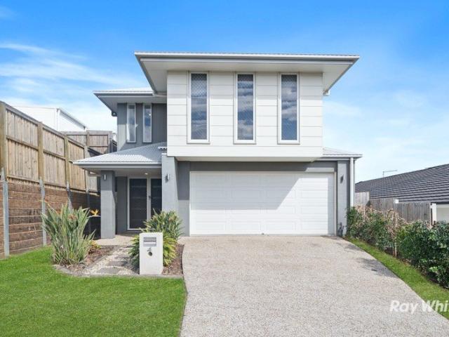 Beautiful Family Home in Stunning Bellbird Park!