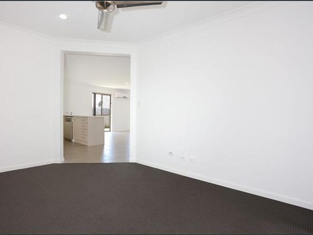 Beautiful Family Home in Prime Location!