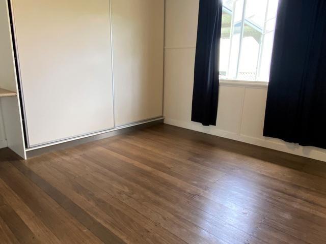 BEAUTIFUL FAMILY HOME IN QUIET STREET