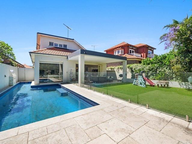 Beautiful family home over two levels with ultra modern interiors