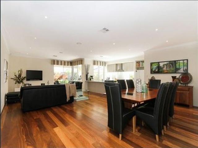 Beautiful Family Home Located In Canning Vale