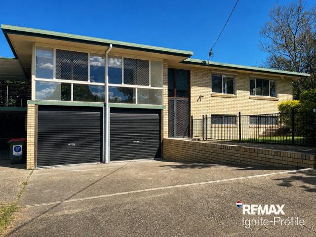BEAUTIFUL FAMILY HOME LOCATED IN JINDALEE