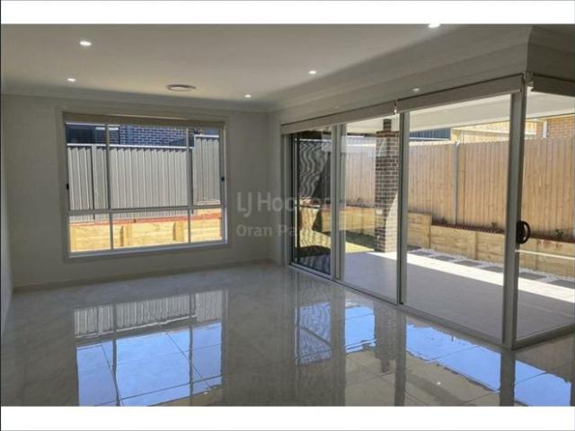 BEAUTIFUL FAMILY HOME WITH ALL THE EXTRAS