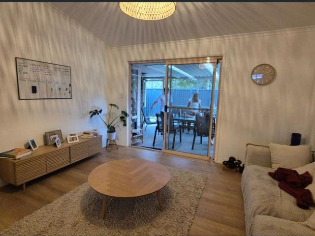 Beautiful Family Home with Convenient Helensvale Lifestyle