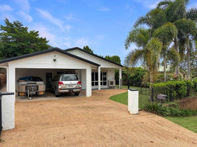 Beautiful Family Home with Large Shed and Pool 6 month lease only