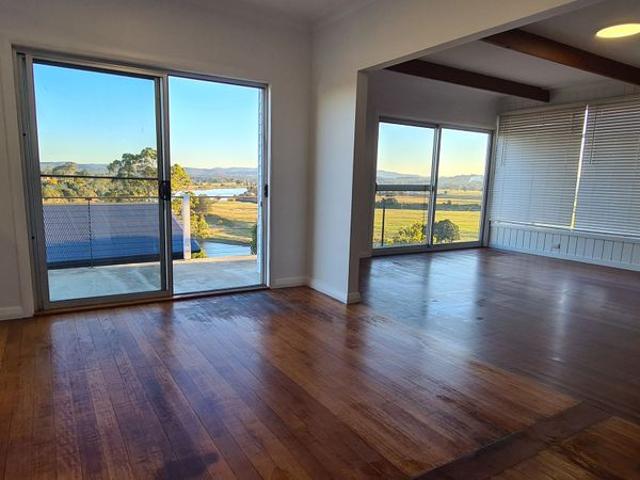 Beautiful Family Home with Spectacular Views