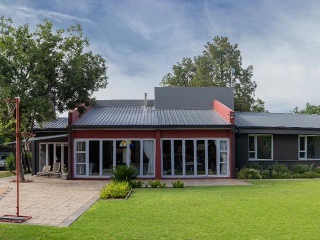 Beautiful family home to let in a prime area in Sasolburg, FULLY FURNISHED