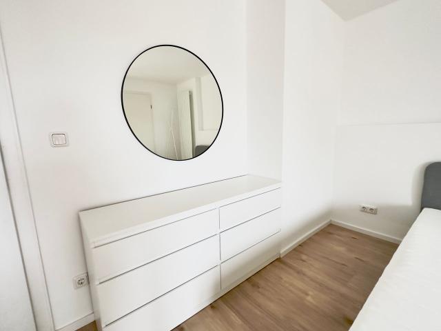 Beautiful & fantastic furnished Studio in the City Center, Aachen Amsterdam Apartments for Rent