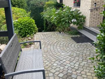 Beautiful, fashionable temporary apartment in the center of Leverkusensx, Leverkusen Amsterdam Apartments for Rent