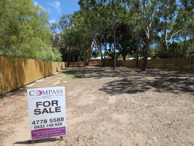 Beautiful fenced block close to the beach