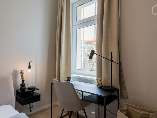 Beautiful fully furnished 2 room apartment in central location balcony, luxury furnishings., Berlin Amsterdam Apartments for Rent