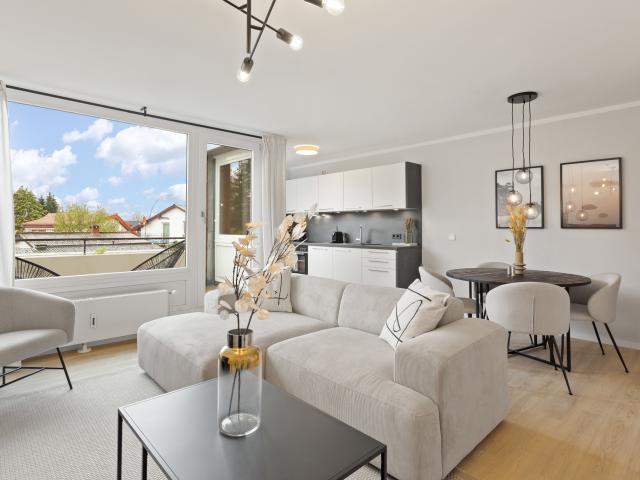 Beautiful fully furnished 2 room attic apartment in central location large balcony, first occupancy, close to the city center