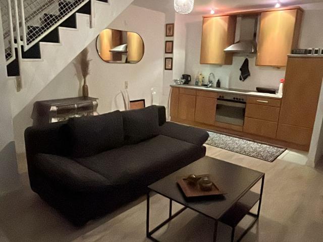 Beautiful fully furnished 2 room maisonette flat, Dusseldorf Amsterdam Apartments for Rent
