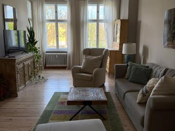 Beautiful furnished Altbau apartment with balcony in Berlin Wedding – temporary sublet