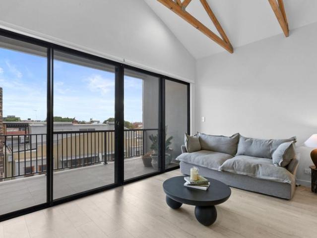 Beautiful Furnished Apartment in Port Adelaide !