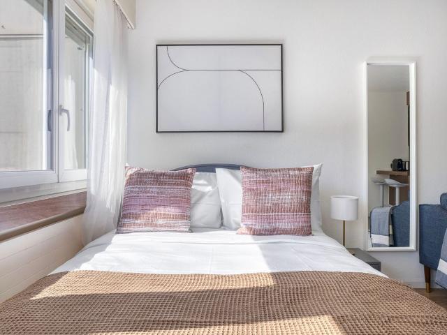 Beautiful Furnished Studio Apartment in Unterstrass, Zurich Amsterdam Apartments for Rent