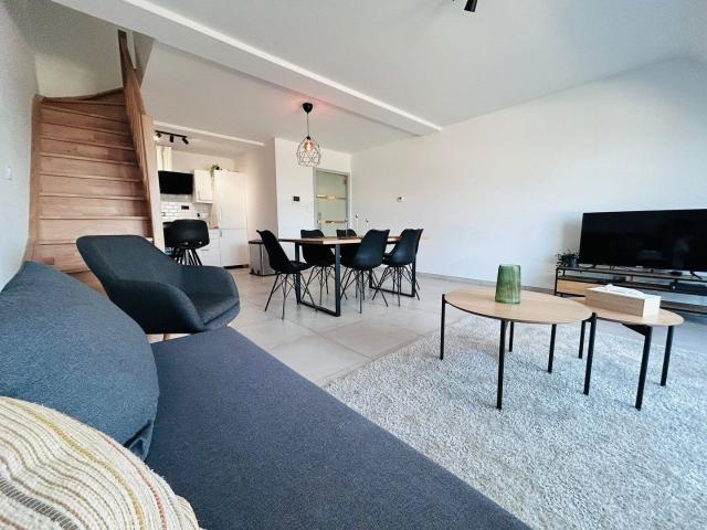 Beautiful furnished 3 bedroom apartment